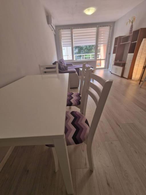 Cozy Central Apartment In Outskirts Of Old Sofia Buitenkant foto
